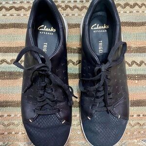 Clarks Trigenic Artisan sneakers - size 7.5